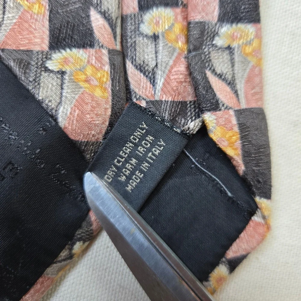 Ermenegildo Zegna Vintage 1990s Silk Tie‎ Checkered Floral Made Italy Designer